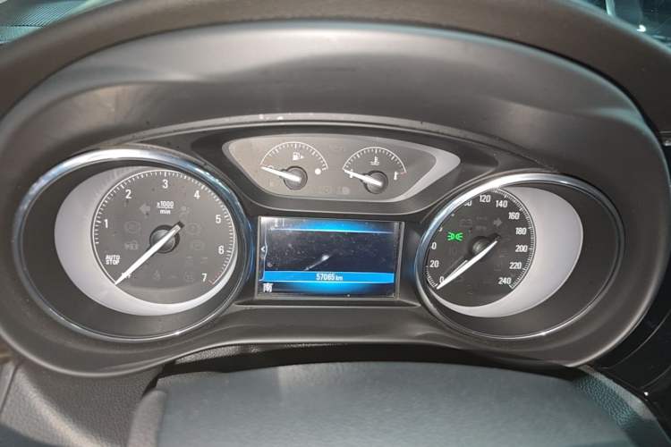 Used Buick Envision 2020 20T Two-Wheel Drive Elite Version Instrument Cluster