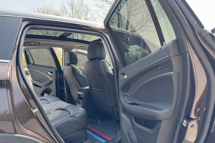 Used Buick Envision 2020 20T Two-Wheel Drive Elite Version Interior 10