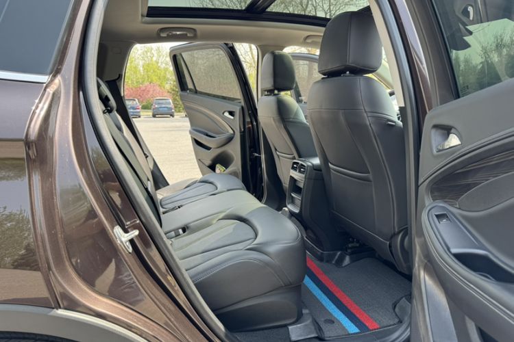 Used Buick Envision 2020 20T Two-Wheel Drive Elite Version Interior 11