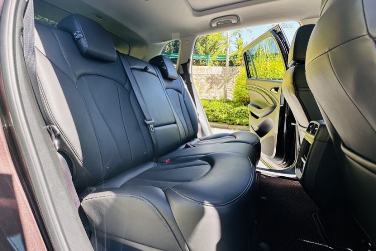 Used Buick Envision 2020 20T Two-Wheel Drive Elite Version Interior 3