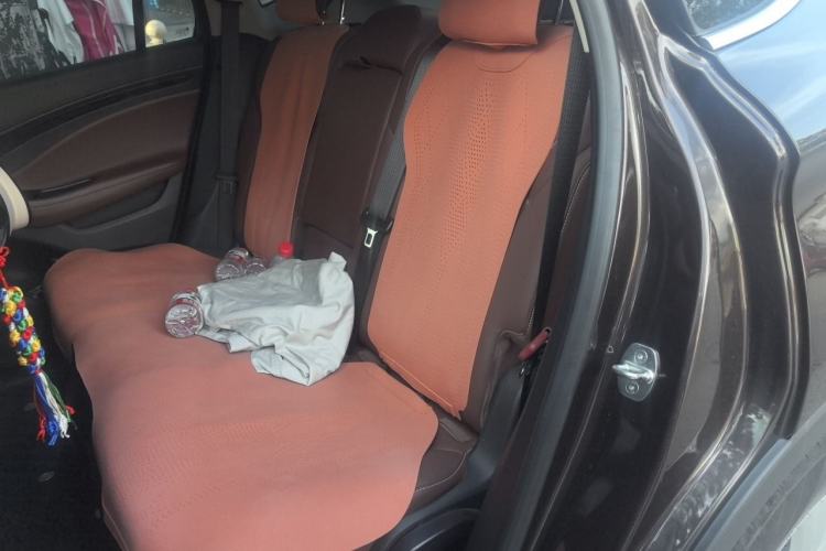 Used Buick Envision 2020 20T Two-Wheel Drive Luxury Model Interior 4