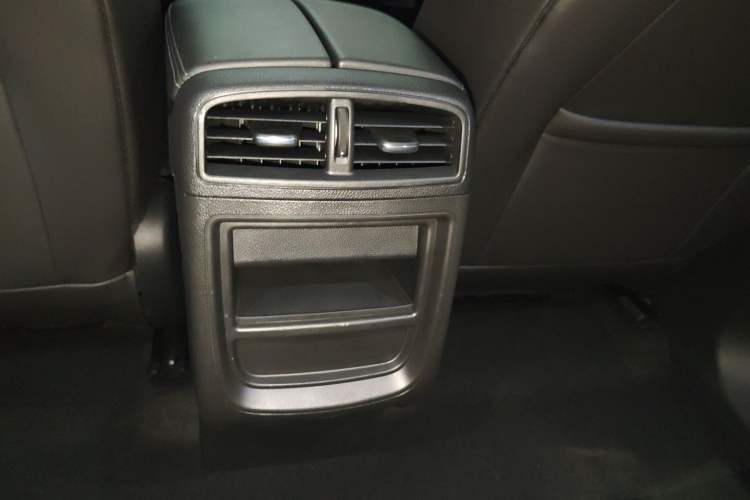 Used Buick Envision 2020 20T Two-Wheel Drive Leading Version Interior 4