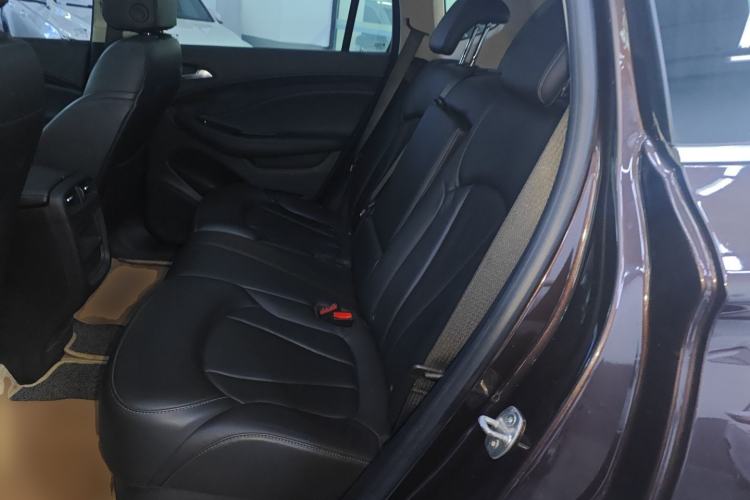 Used Buick Envision 2020 20T Two-Wheel Drive Elite Version Interior 4