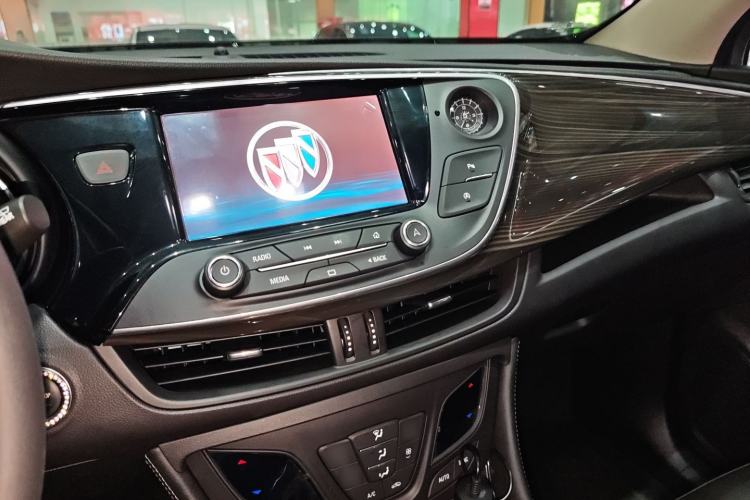 Used Buick Envision 2020 20T Two-Wheel Drive Leading Version Interior 8