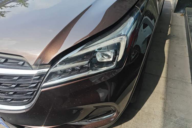 Used Buick Envision 2020 20T Two-Wheel Drive Luxury Model Left Front Headlight