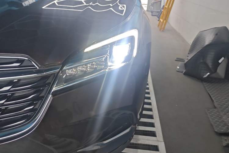 Used Buick Envision 2020 20T Two-Wheel Drive Leading Version Left Front Headlight
