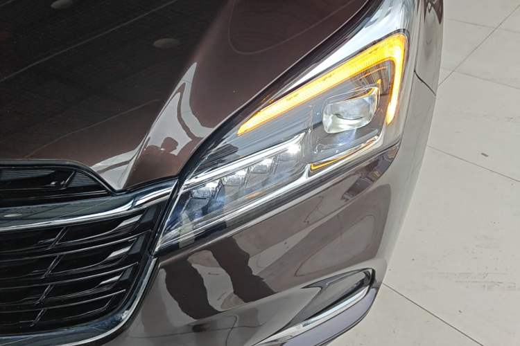 Used Buick Envision 2020 20T Two-Wheel Drive Elite Version Left Front Headlight