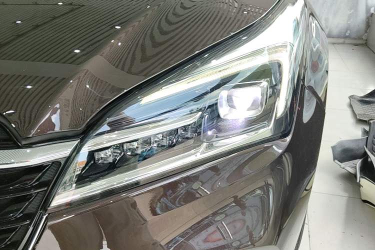 Used Buick Envision 2020 20T Two-Wheel Drive Elite Version Left Front Headlight