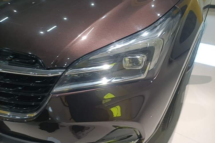 Used Buick Envision 2020 20T Two-Wheel Drive Elite Version Left Front Headlight
