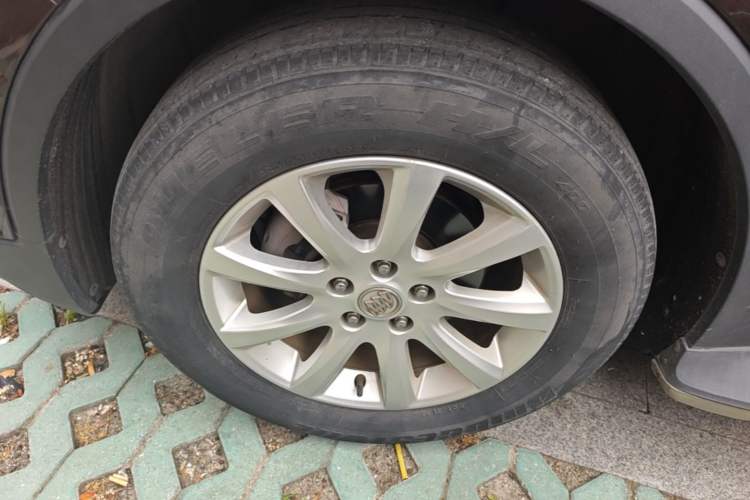 Used Buick Envision 2020 20T Two-Wheel Drive Leading Version Left Front Wheel Hub
