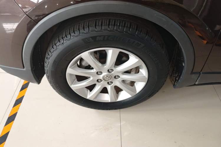 Used Buick Envision 2020 20T Two-Wheel Drive Elite Version Left Front Wheel Hub