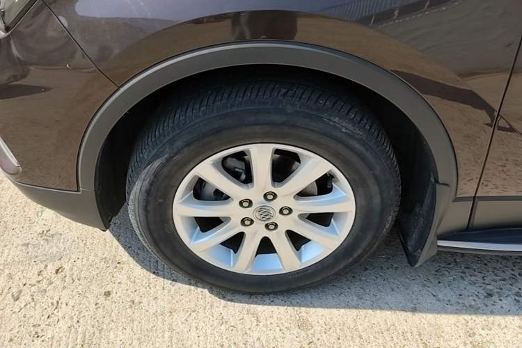 Used Buick Envision 2020 20T Two-Wheel Drive Elite Version Left Front Wheel Hub