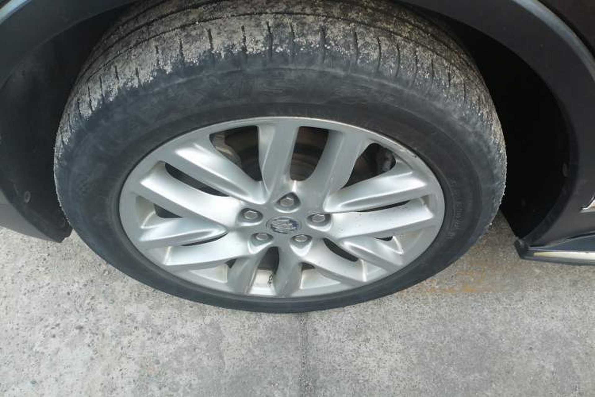 Used Buick Envision 2020 28T Four-Wheel Drive Elite Version Left Front Wheel Hub