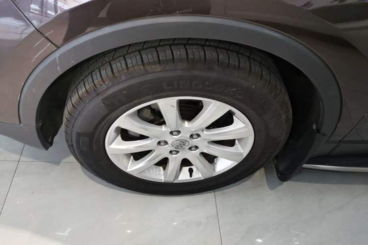Used Buick Envision 2020 20T Two-Wheel Drive Leading Version Left Front Wheel Hub