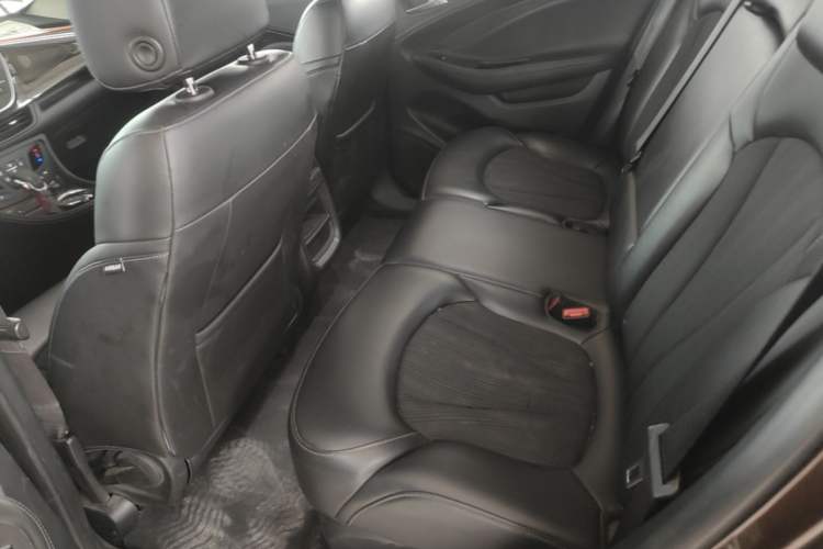 Used Buick Envision 2020 20T Two-Wheel Drive Leading Version Left Rear Seat