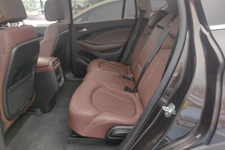 Used Buick Envision 2020 20T Two-Wheel Drive Luxury Model Left Rear Seat