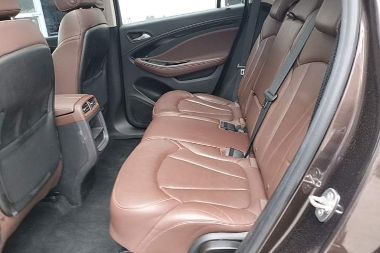 Used Buick Envision 2020 20T Two-Wheel Drive Luxury Model Left Rear Seat