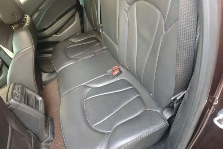 Used Buick Envision 2020 20T Two-Wheel Drive Elite Version Left Rear Seat