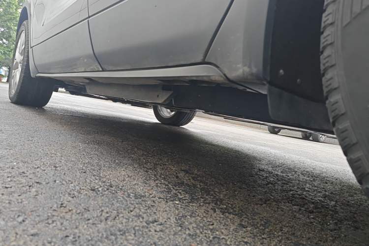 Used Buick Envision 2020 28T Four-Wheel Drive Elite Version Left Side Sill
