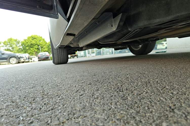 Used Buick Envision 2020 20T Two-Wheel Drive Luxury Model Left Side Sill