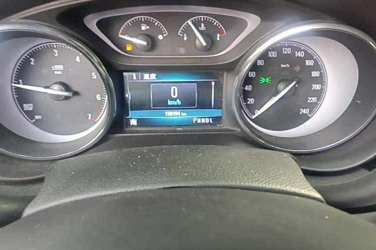 Used Buick Envision 2020 20T Two-Wheel Drive Luxury Model Odometer Close Up