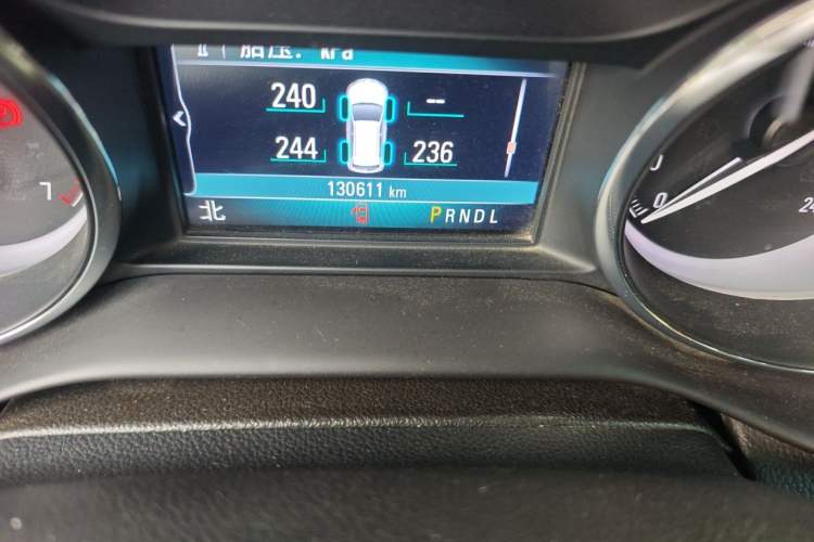 Used Buick Envision 2020 20T Two-Wheel Drive Elite Version Odometer Close Up