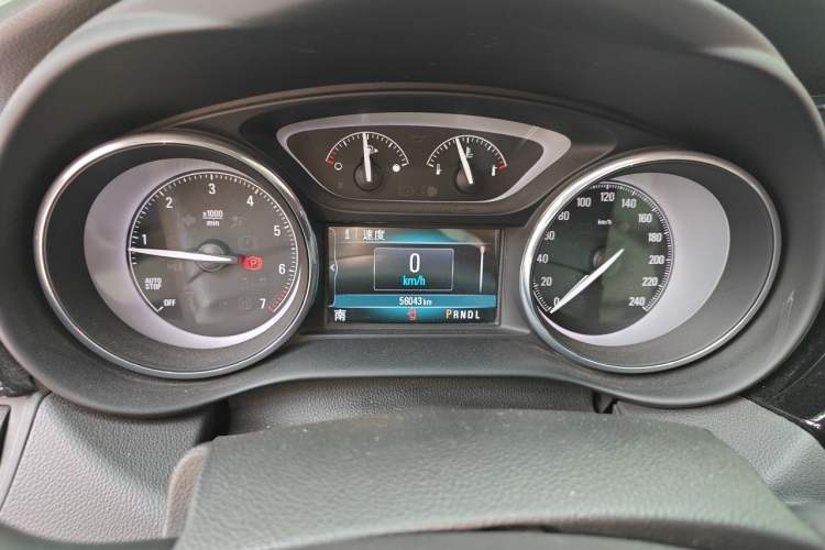 Used Buick Envision 2020 28T Four-Wheel Drive Elite Version Odometer Close Up