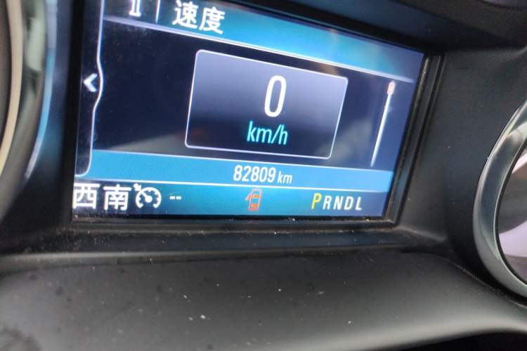 Used Buick Envision 2020 20T Two-Wheel Drive Leading Version Odometer Close Up
