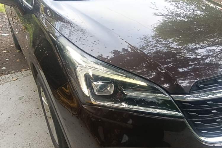 Used Buick Envision 2020 20T Two-Wheel Drive Luxury Model Right Front Headlight