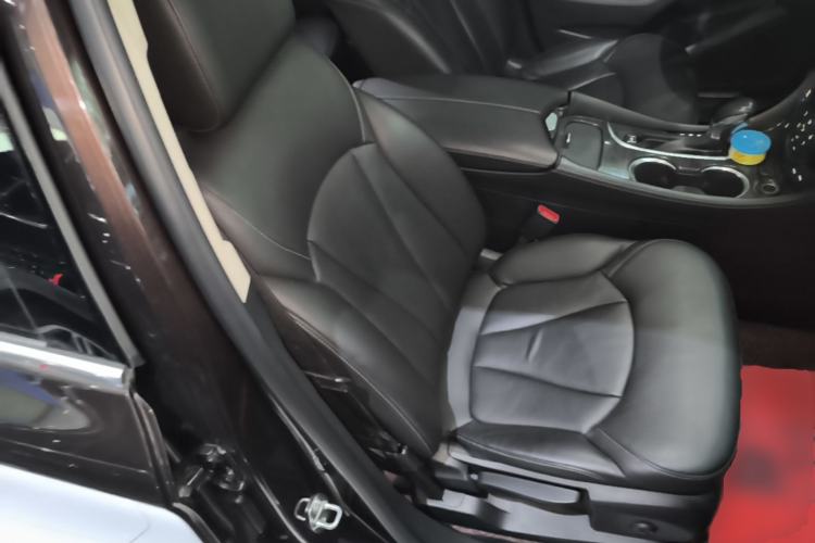 Used Buick Envision 2020 20T Two-Wheel Drive Elite Version Right Front Seat
