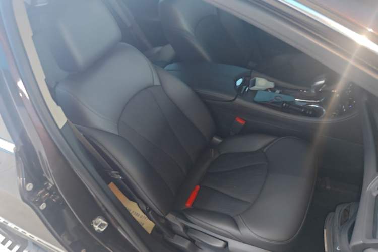 Used Buick Envision 2020 20T Two-Wheel Drive Leading Version Right Front Seat