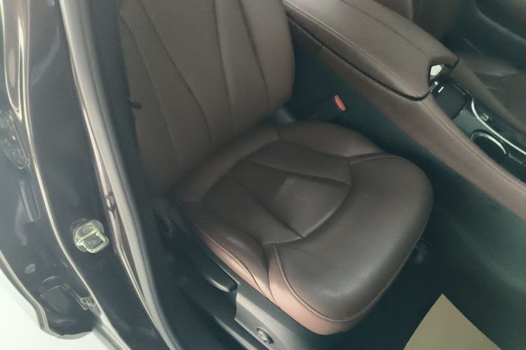 Used Buick Envision 2020 28T Four-Wheel Drive Elite Version Right Front Seat
