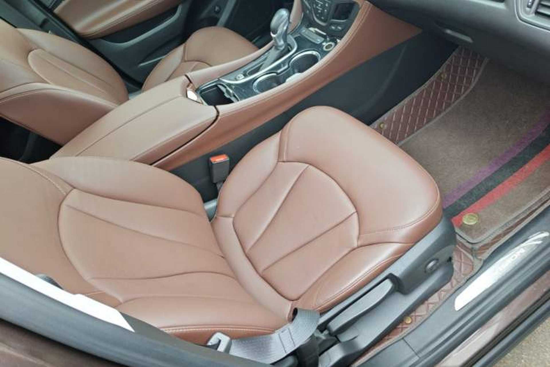 Used Buick Envision 2020 28T Four-Wheel Drive Elite Version Right Front Seat