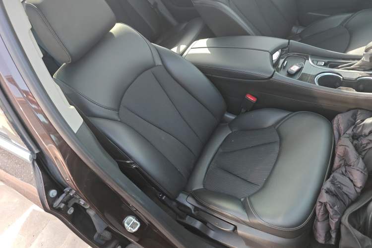 Used Buick Envision 2020 20T Two-Wheel Drive Leading Version Right Front Seat