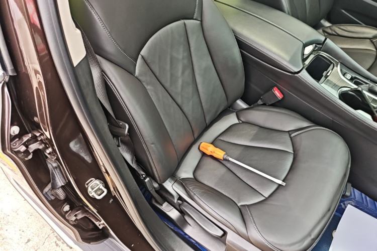 Used Buick Envision 2020 20T Two-Wheel Drive Elite Version Right Front Seat
