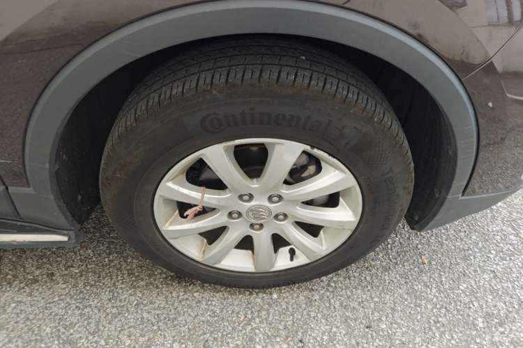Used Buick Envision 2020 20T Two-Wheel Drive Leading Version Right Front Wheel Hub