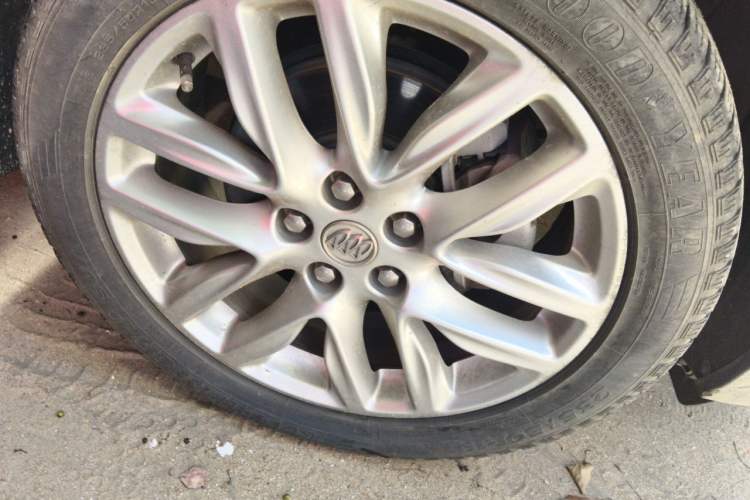 Used Buick Envision 2020 28T Four-Wheel Drive Elite Version Right Front Wheel Hub