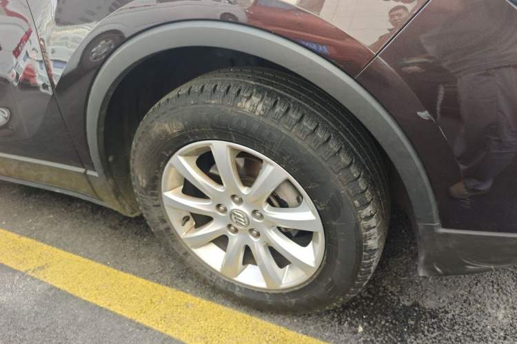 Used Buick Envision 2020 20T Two-Wheel Drive Elite Version Right Front Wheel Hub