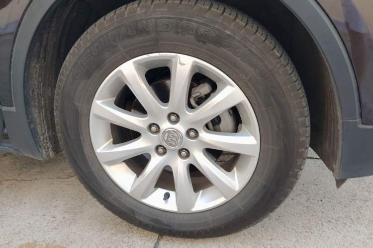 Used Buick Envision 2020 20T Two-Wheel Drive Leading Version Right Front Wheel Hub