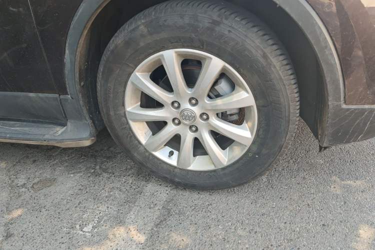 Used Buick Envision 2020 20T Two-Wheel Drive Luxury Model Right Front Wheel Hub