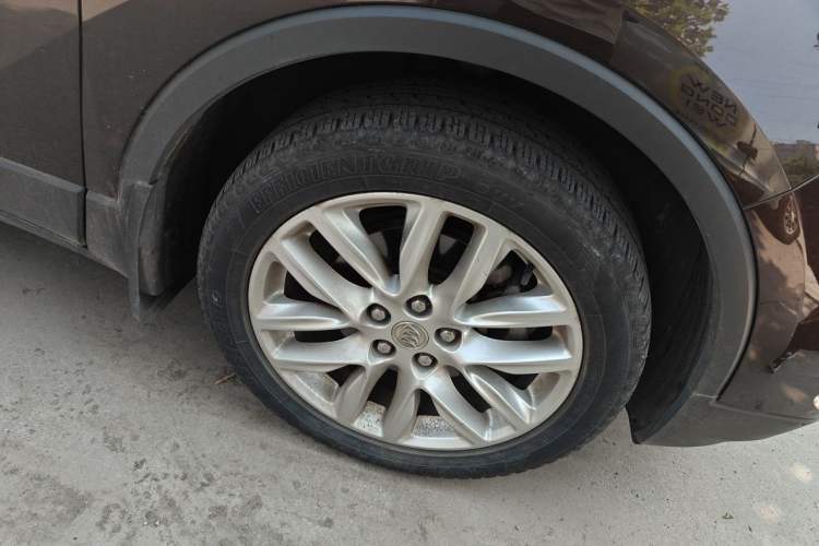 Used Buick Envision 2020 28T Four-Wheel Drive Elite Version Right Front Wheel Hub