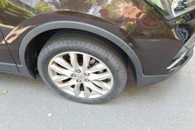 Used Buick Envision 2020 28T Four-Wheel Drive Elite Version Right Front Wheel Hub