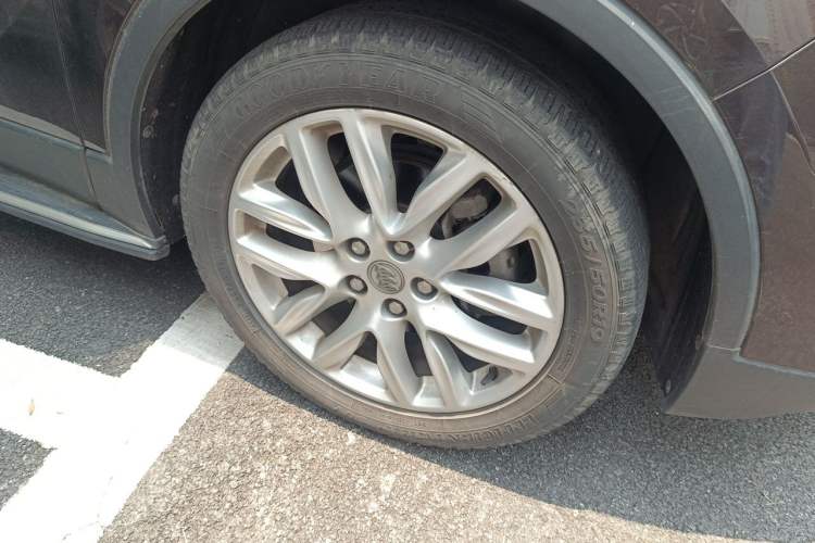 Used Buick Envision 2020 28T Four-Wheel Drive Elite Version Right Front Wheel Hub