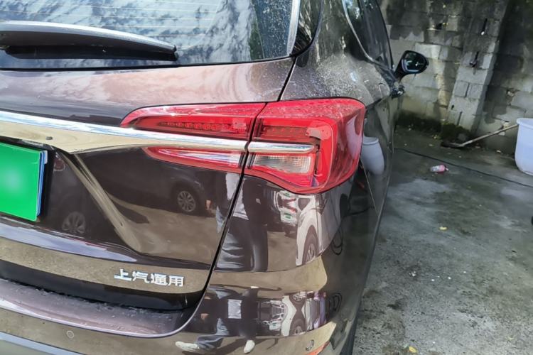 Used Buick Envision 2020 20T Two-Wheel Drive Elite Version Right Rear Taillight