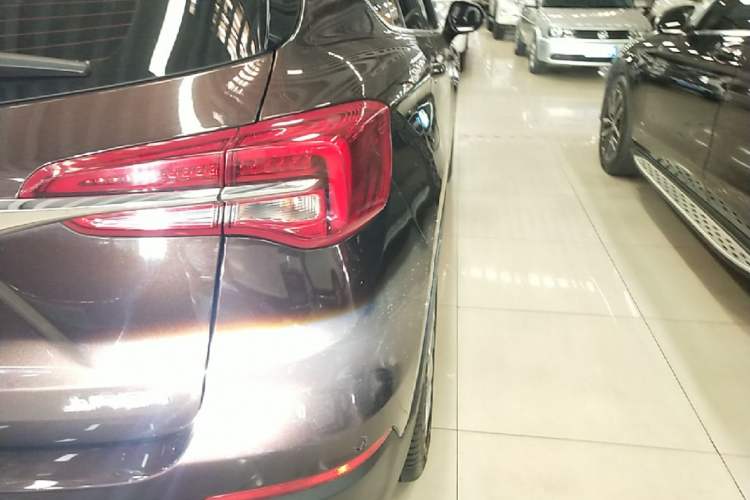 Used Buick Envision 2020 28T Four-Wheel Drive Luxury Version Right Rear Taillight