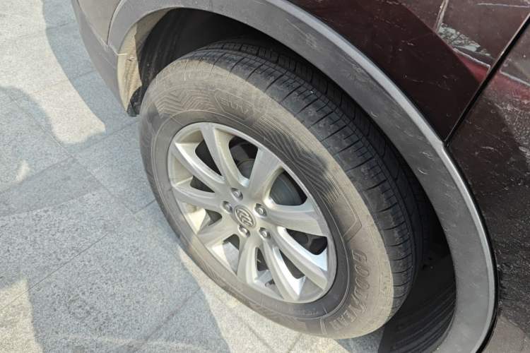 Used Buick Envision 2020 20T Two-Wheel Drive Luxury Model Right Rear Wheel Hub