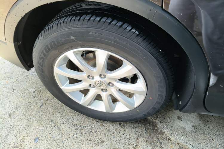Used Buick Envision 2020 20T Two-Wheel Drive Elite Version Right Rear Wheel Hub