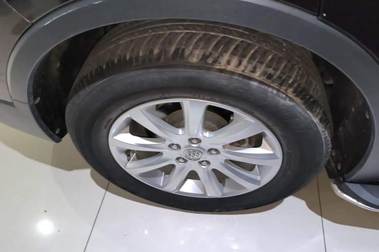 Used Buick Envision 2020 20T Two-Wheel Drive Elite Version Right Rear Wheel Hub