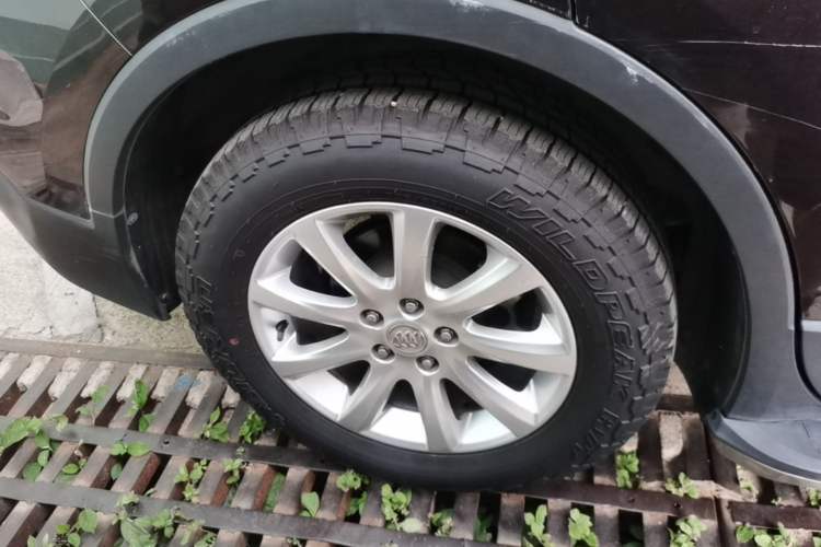 Used Buick Envision 2020 20T Two-Wheel Drive Leading Version Right Rear Wheel Hub