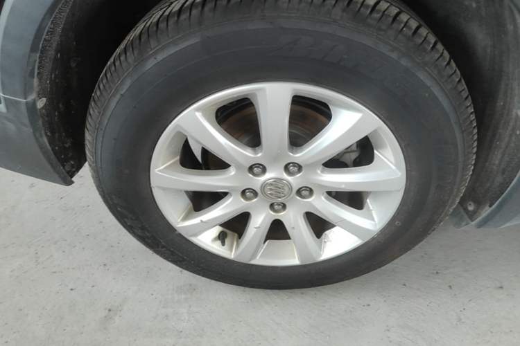 Used Buick Envision 2020 20T Two-Wheel Drive Leading Version Right Rear Wheel Hub